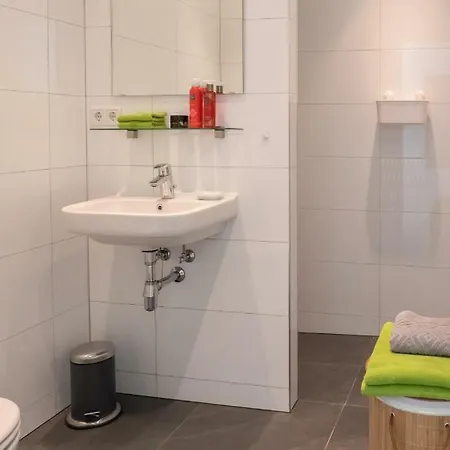 South With Garden And Free Parking Apartment Zandvoort