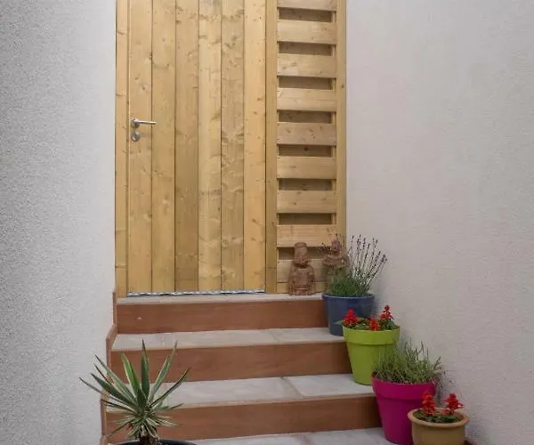 Apartment South With Garden And Free Parking Zandvoort