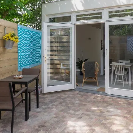 Lejlighed South With Garden And Free Parking *