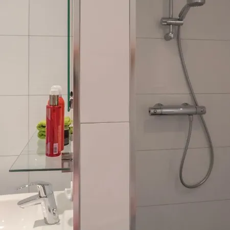 South With Garden And Free Parking Appartement *